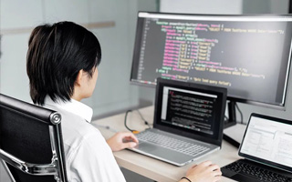 湘阴 api php源码,下载的php源码怎么运行呢？